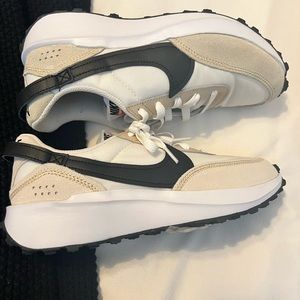 Nike Women’s Sneakers